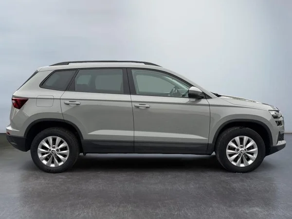 SKODA Karoq Dsl (2025) — foto 27 van 32