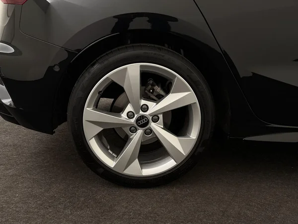 AUDI A3 Sportback (2025) — foto 12 van 18