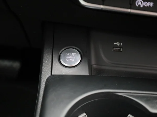 Audi A4 (2024) — foto 25 van 46