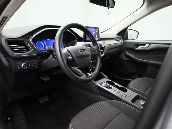 Ford Kuga (2023) — foto 25 van 42