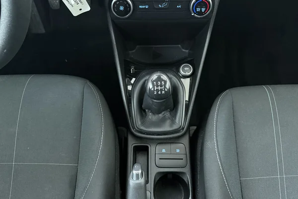Ford Fiesta (2018) — foto 4 van 22