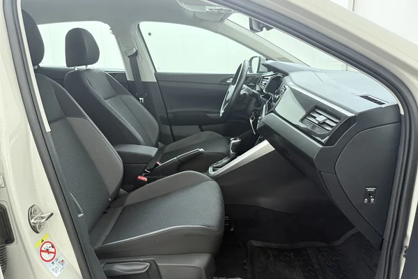 Volkswagen Taigo (2024) — foto 15 van 17