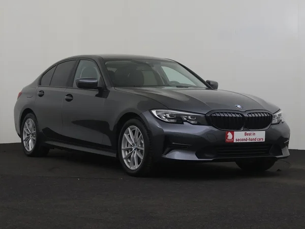 BMW 330 (2020) — foto 25 van 30