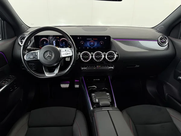 MERCEDES GLA 250 (2022) — foto 35 van 35