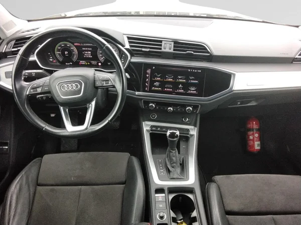 AUDI Q3 PHEV (2021) — foto 2 van 24