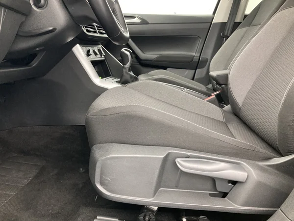 VOLKSWAGEN Polo (2025) — foto 25 van 36