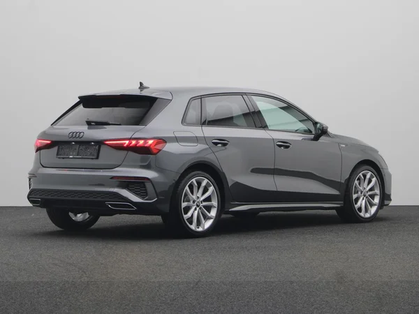 AUDI A3 Sportback Dsl (2023) — foto 12 van 21
