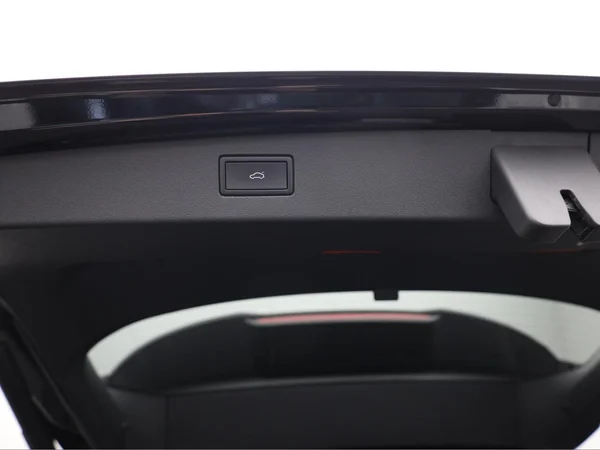 VOLKSWAGEN Tiguan (2024) — foto 17 van 24