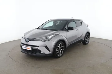 Toyota C-HR 7ace1954-fb1a-44a7-858d-d9e1743f561f