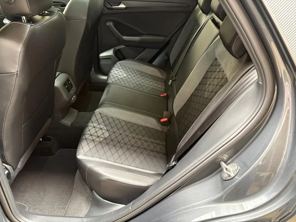 VOLKSWAGEN T-Roc (2026) — foto 5 van 16