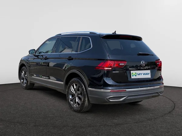 VOLKSWAGEN Tiguan Allspace Dsl (2023) — foto 8 van 13