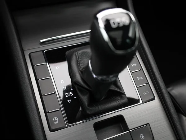 SKODA Superb Combi (2019) — foto 13 van 23
