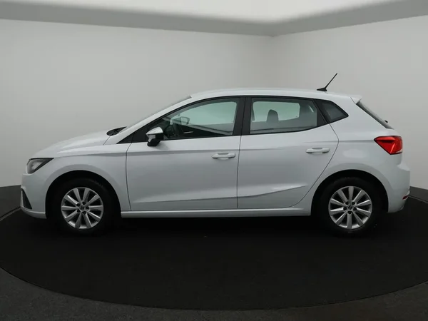 SEAT Ibiza (2022) — foto 21 van 23