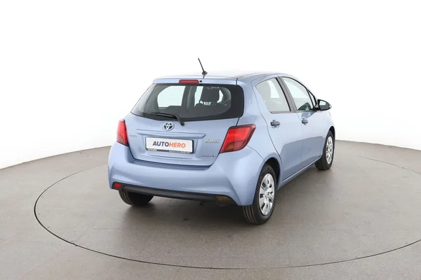 Toyota Yaris (2016) — foto 12 van 16