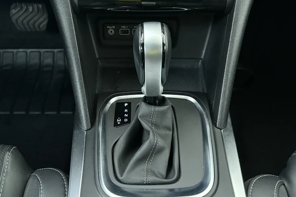 Renault Megane Berline Phase II (2021) — foto 4 van 28