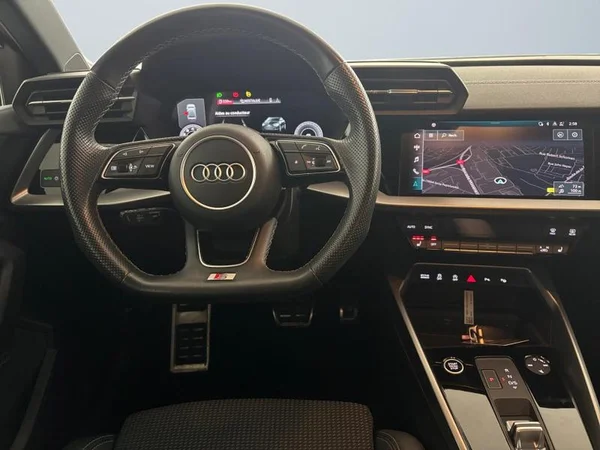 AUDI A3 Sedan (2023) — foto 5 van 30