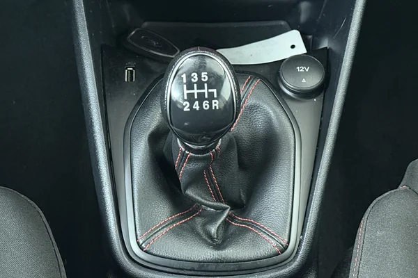 Ford Fiesta (2022) — foto 4 van 22