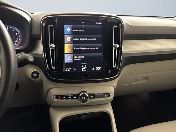 Volvo XC40 (2021) — foto 7 van 17