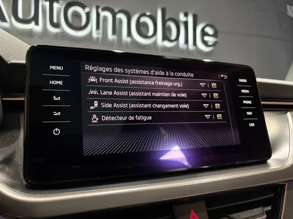 Skoda Kamiq (2020) — foto 6 van 26