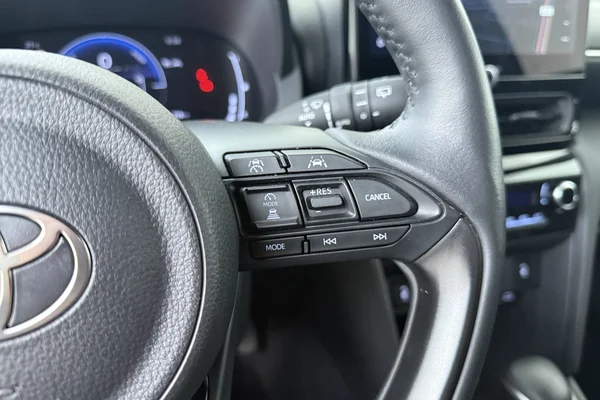 Toyota Yaris Cross Hybrid (HEV) (2025) — foto 7 van 18