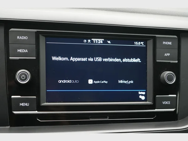 VOLKSWAGEN Taigo (2023) — foto 5 van 26