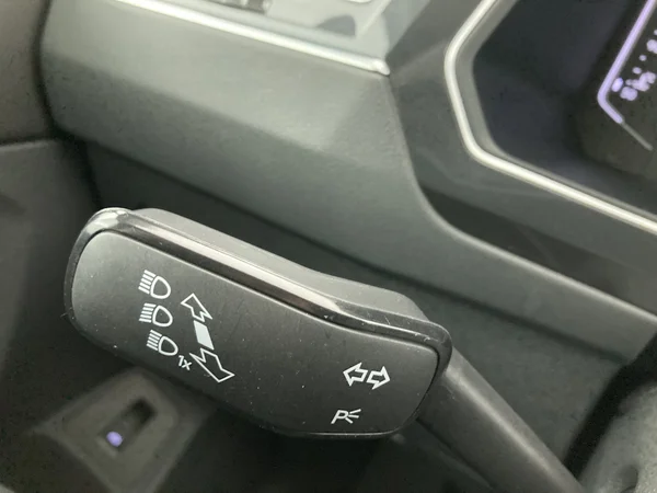 VOLKSWAGEN Tiguan (2021) — foto 27 van 36