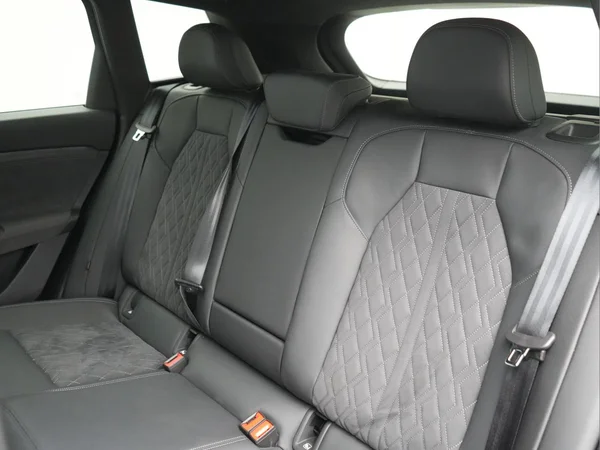 AUDI Q6 e-tron (2026) — foto 31 van 32