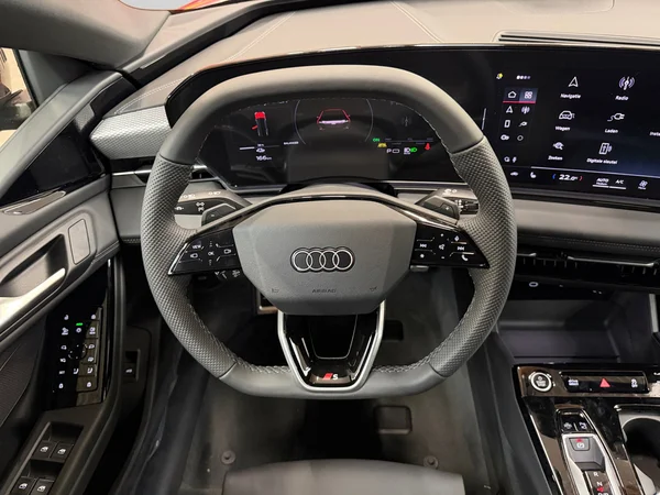 AUDI A6 Sportback e-tron (2026) — foto 24 van 24