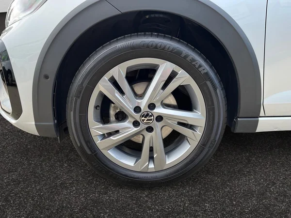 VOLKSWAGEN Taigo (2024) — foto 14 van 22