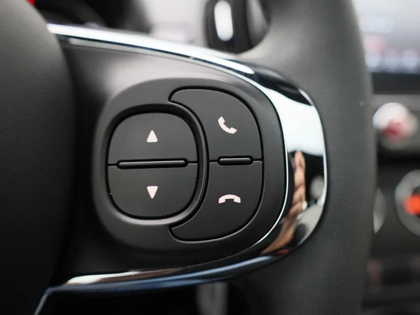 Fiat 500 (2022) — foto 8 van 37