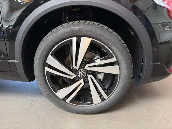 VOLKSWAGEN T-Roc (2026) — foto 16 van 23