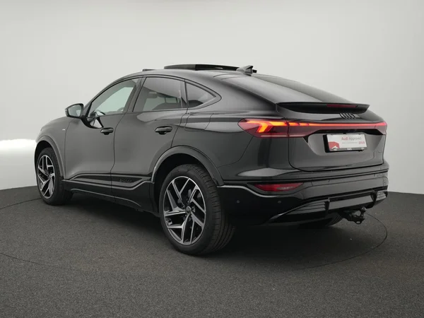 AUDI Q6 Sportback e-tron (2025) — foto 29 van 34
