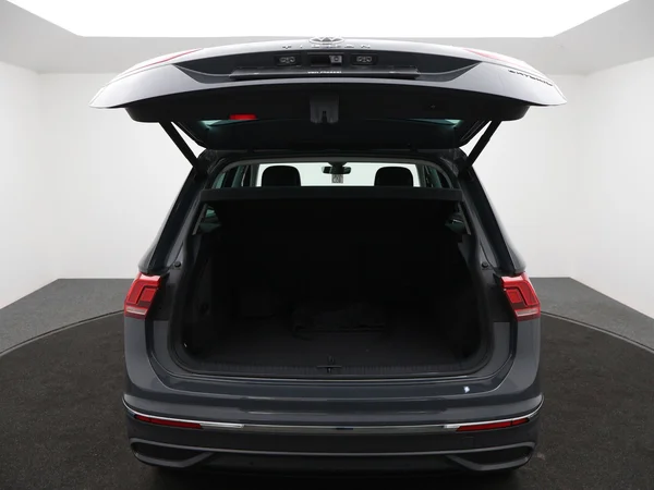 VOLKSWAGEN Tiguan eHybrid (PHEV) (2022) — foto 5 van 25