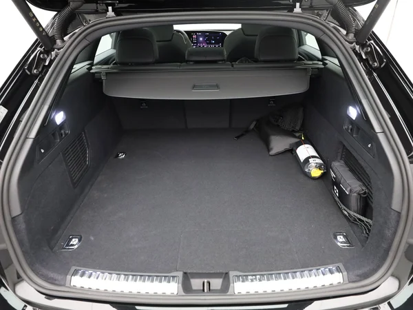 AUDI A5 Avant e-hybrid (PHEV) (2025) — foto 4 van 21