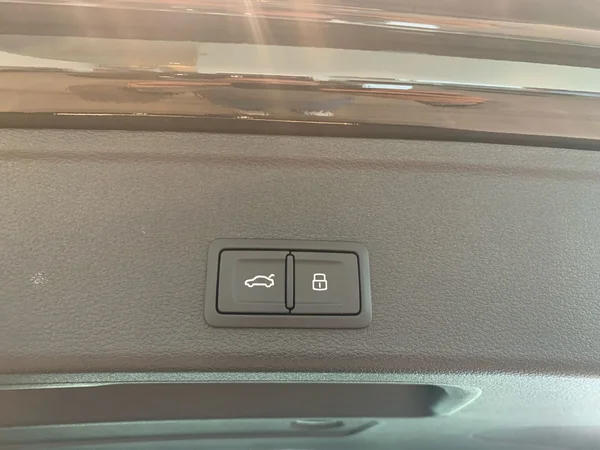 AUDI A4 Avant (2024) — foto 10 van 21