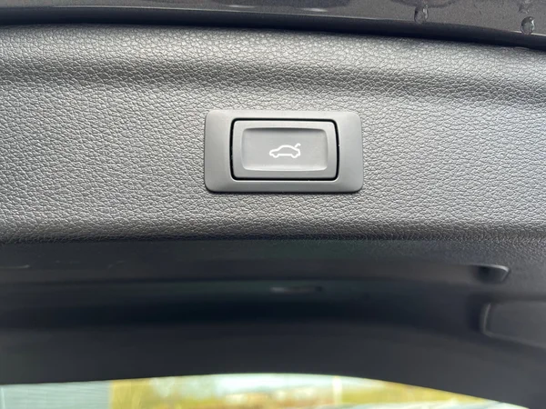 AUDI Q3 (2019) — foto 10 van 23