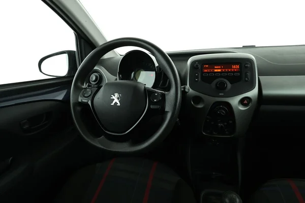 Peugeot 108 (2016) — foto 4 van 16