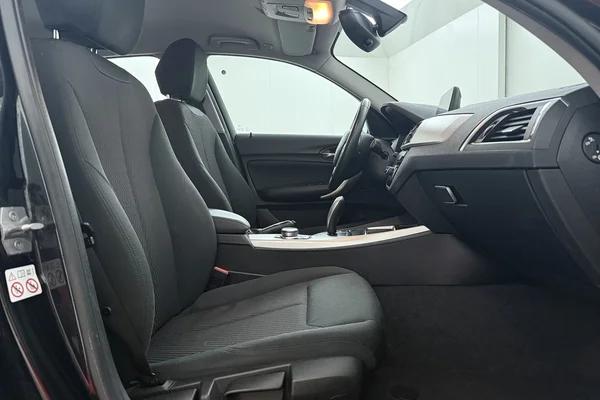 BMW 1 Hatch (f20 Lci) (2019) — foto 21 van 23