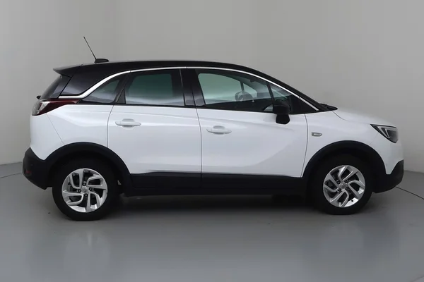 Opel Crossland (2021) — foto 25 van 28