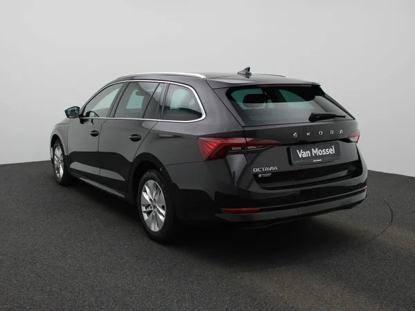 Škoda Octavia (2022) — foto 12 van 42