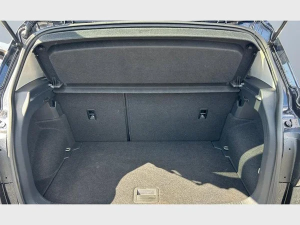 Volkswagen T-Cross (2022) — foto 21 van 29