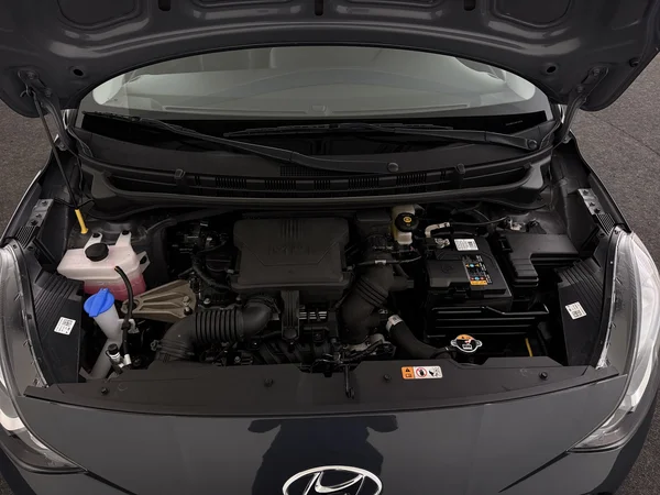 HYUNDAI i10 (2022) — foto 6 van 24
