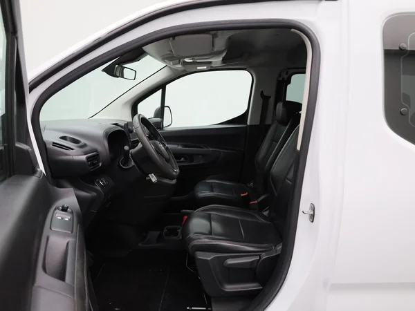 Opel Combo Life (2022) — foto 33 van 35