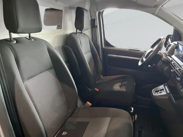 Peugeot Expert (2025) — foto 13 van 23
