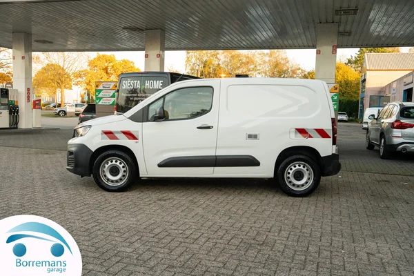 Peugeot Partner (2021) — foto 19 van 22