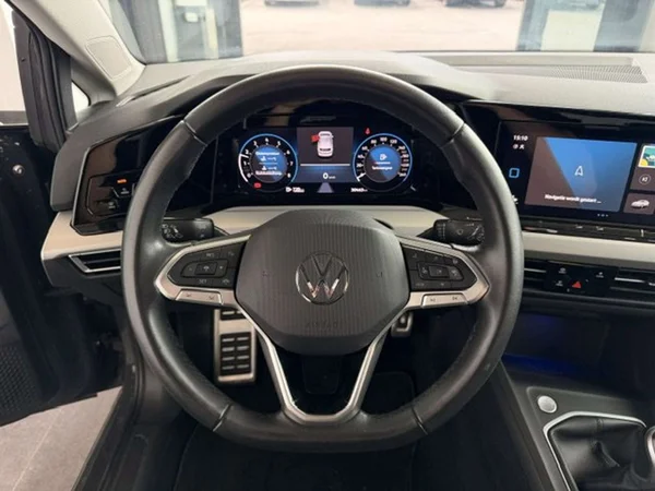 Volkswagen Golf (2024) — foto 4 van 23