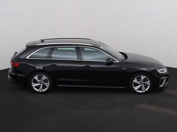 AUDI A4 (2024) — foto 25 van 29