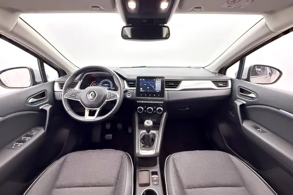 Renault Captur (2023) — foto 7 van 18
