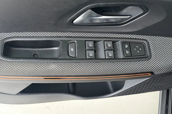 Dacia Sandero Stepway (2022) — foto 5 van 23
