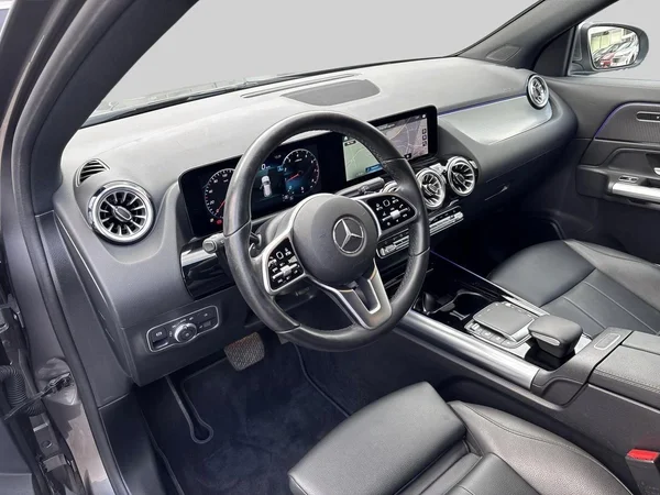 Mercedes-Benz GLA (2022) — foto 26 van 26